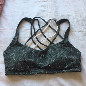 Lululemon free to be zen sports bra olive  size 6